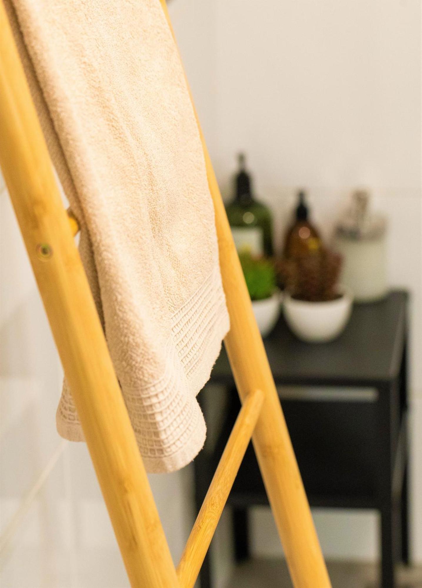 Beautiful One Bedroom Ground Floor Apartment - Veraluna ติอาส ภายนอก รูปภาพ
